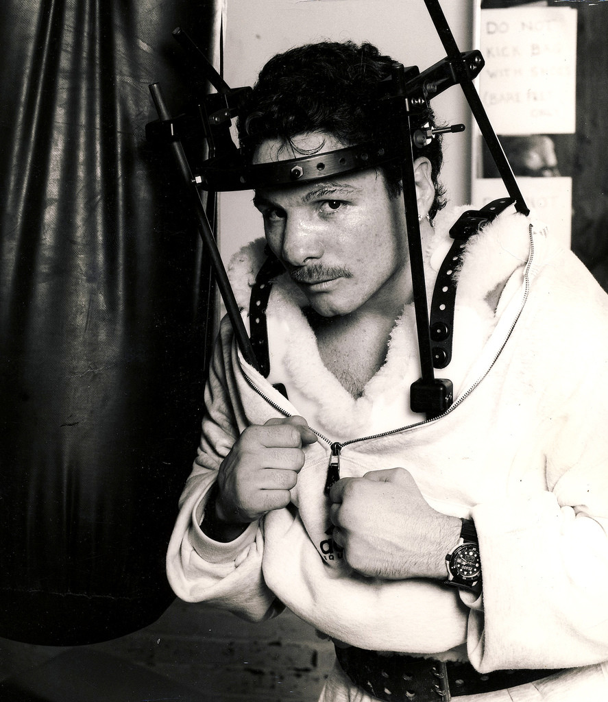 vinny-paz-spinal-traction